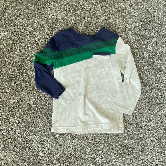 Lot of 4T long-sleeved shirts - Picture 3 of 7